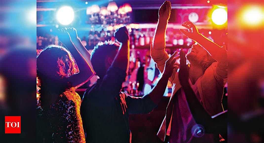 EDM / TECH HOUSE PARTY EDM / TECH HOUSE PARTY